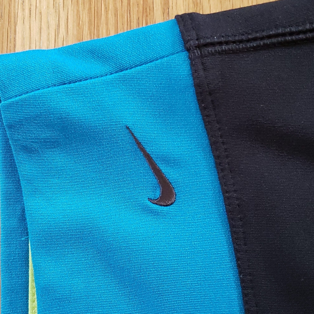 Nike Dri-Fit Black with Blue Trim Capri Athletic Pants Women's Size Small - Picture 3 of 12